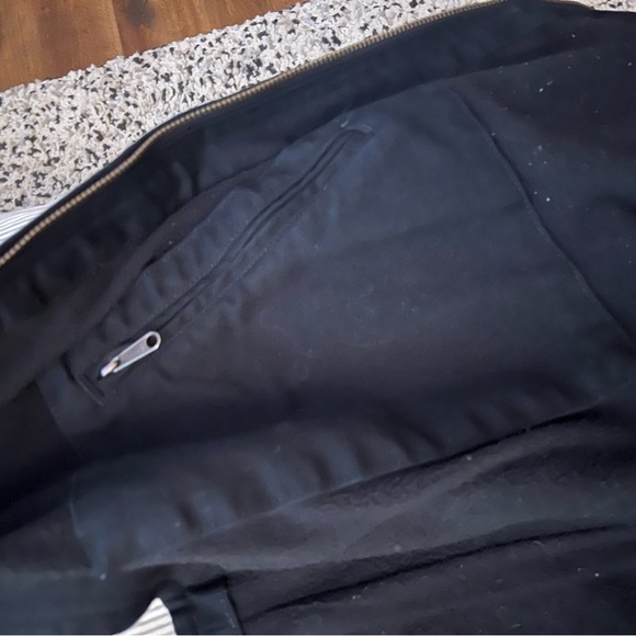 Carhartt fleece-lined vest with hood. - Picture 1 of 4